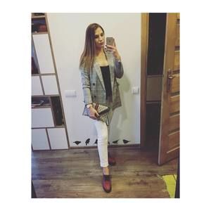 Meet your Posher, Neda